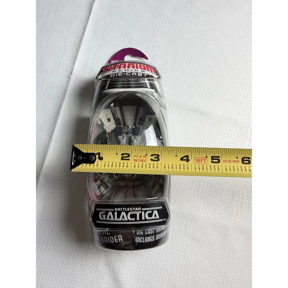 Hasbro Titanium Series Battlestar Galactica Classic Cylon Raider Die-Cast 2006